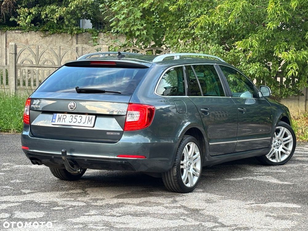 Skoda Superb 1.6 TDI Green tec Exclusive - 17