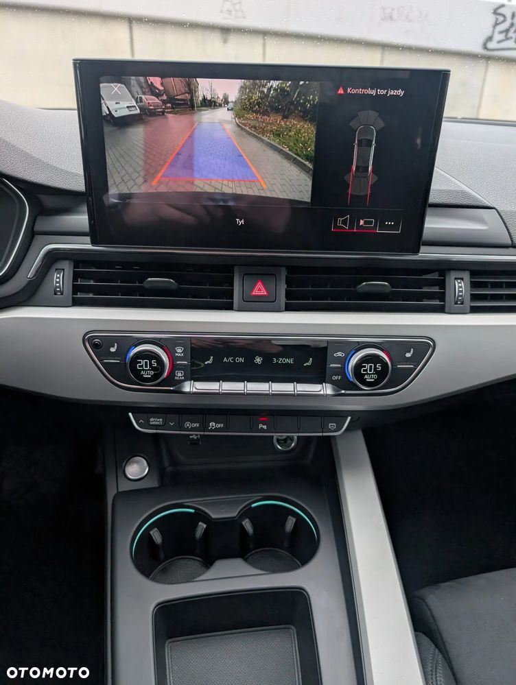 Audi A4 Limousine - 22