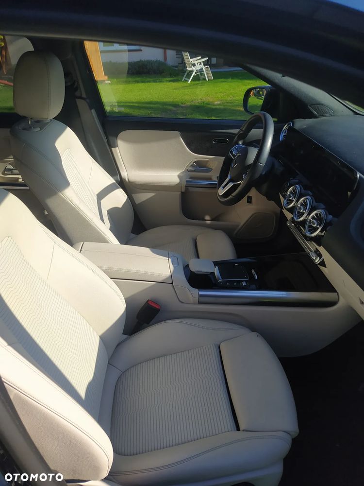 Mercedes-Benz GLA 200 - 27