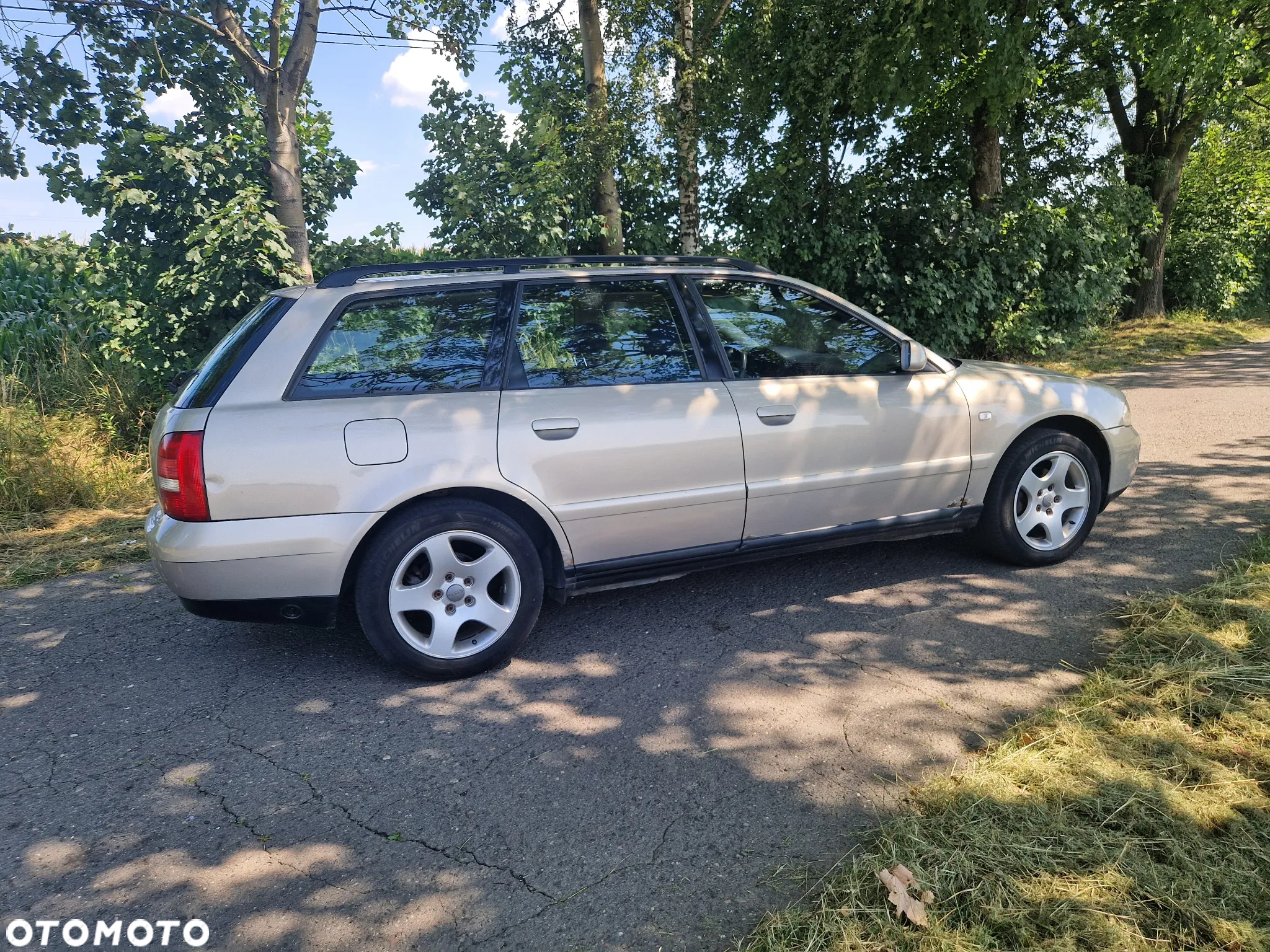 Audi A4 Avant 1.6 - 12