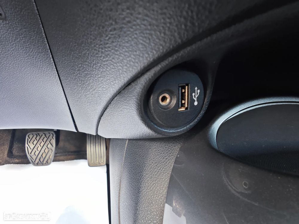 Nissan Juke 1.5 dCi N-Connecta - 19