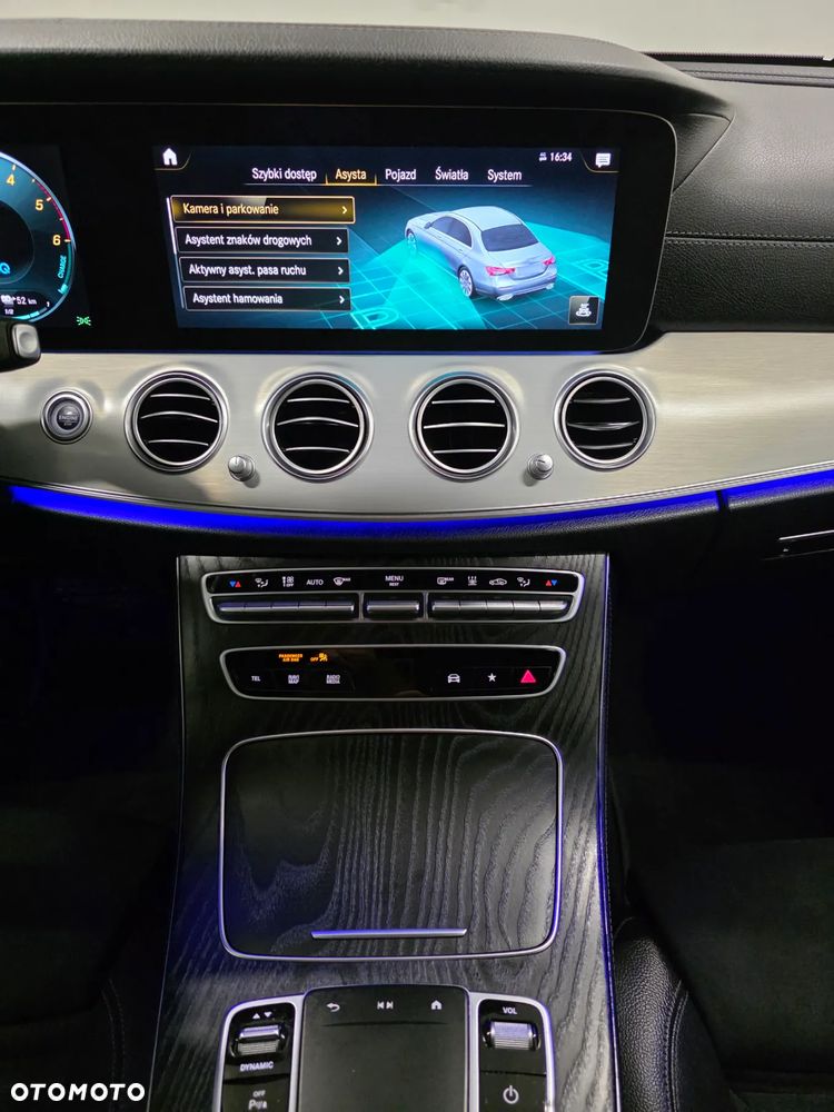 Mercedes-Benz Klasa E 300 de 9G-TRONIC AMG Line - 18