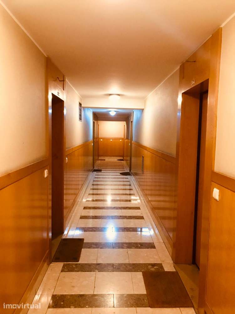 Excelente apartamento T1 Lordelo do Ouro (vista rio Douro) - Grande imagem: 4/13