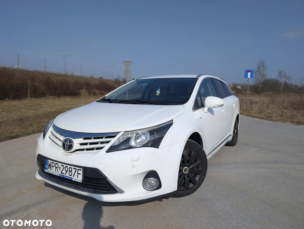 Toyota Avensis 2.0 D-4D Premium - 4