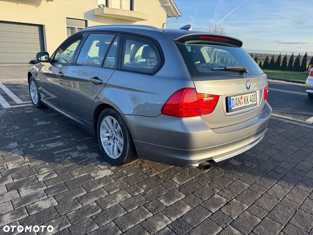 BMW Seria 3 316d - 13