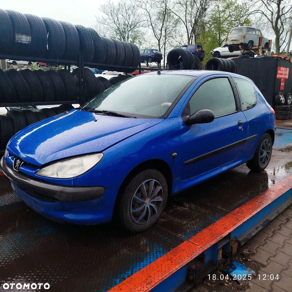 Peugeot 206 na części . - 2