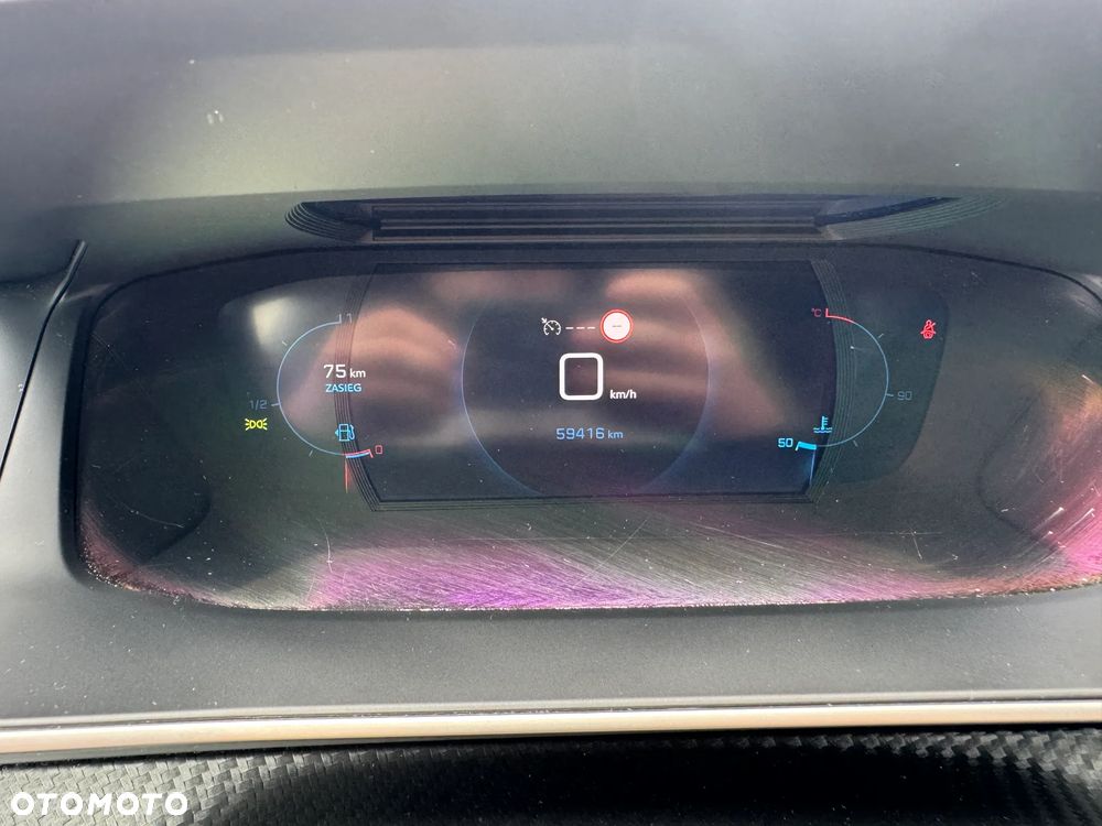 Peugeot 2008 1.2T Allure S&S - 6