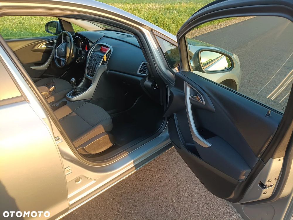 Opel Astra - 10