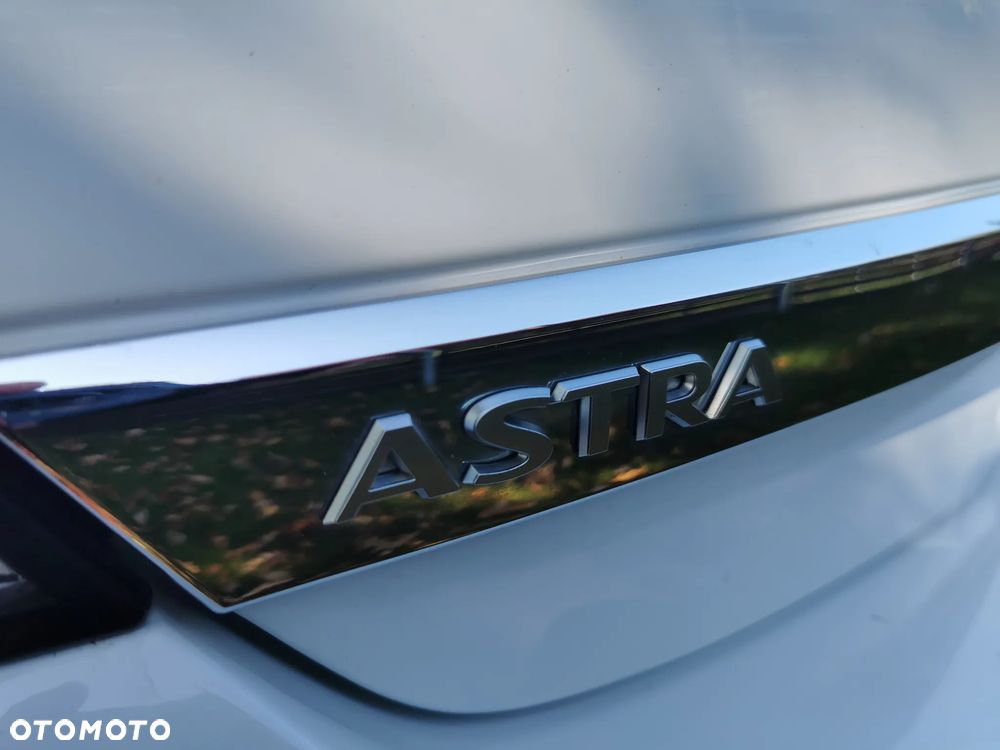 Opel Astra 1.8 NAVI - 33