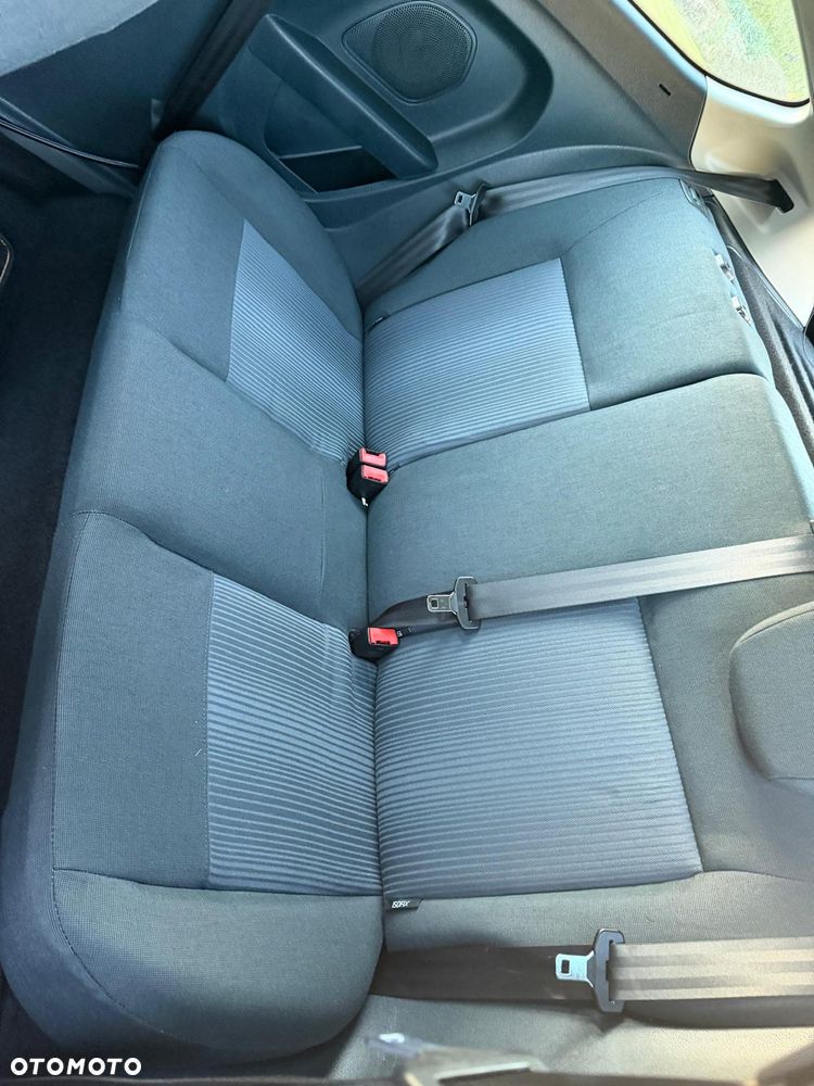 Ford Fiesta 1.4 TDCi Champions Edition - 15