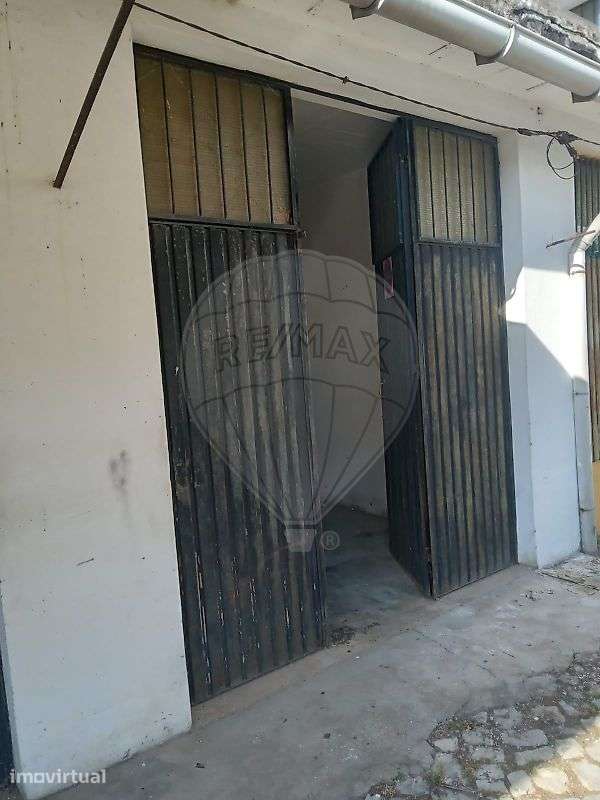 Garagem  para arrendamento - Grande imagem: 2/4