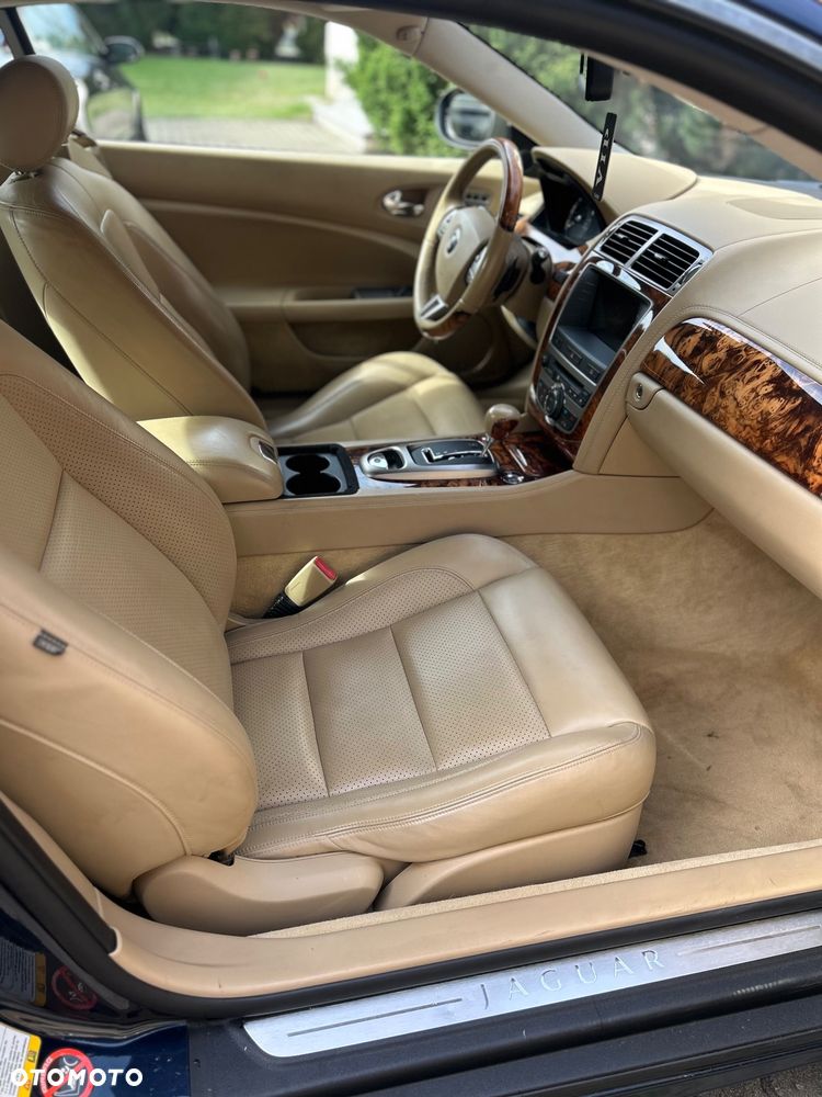Jaguar XK - 15