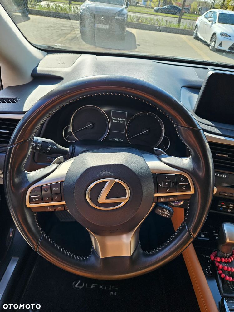 Lexus RX - 16