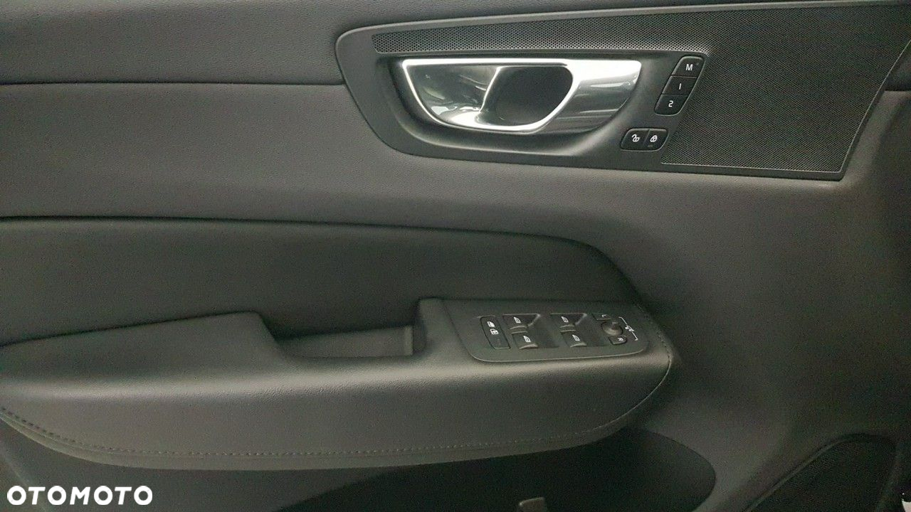 Volvo XC 60 - 23