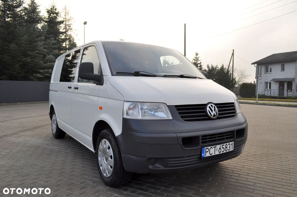 Volkswagen Transporter - 1