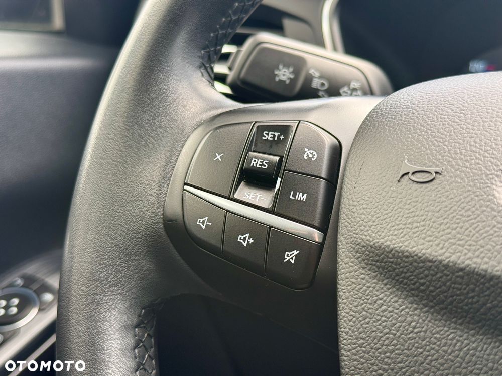 Ford Kuga 2.0 EcoBlue 4x4 TITANIUM X - 30
