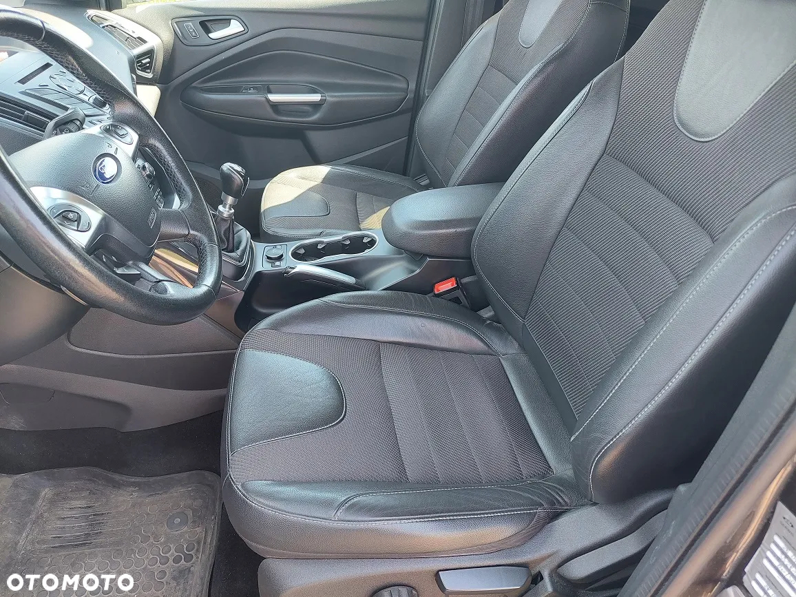Ford Kuga 2.0 TDCi 4WD Titanium - 16