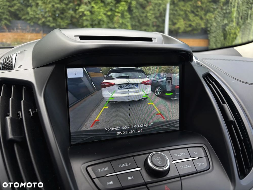 Ford Kuga 2.0 TDCi 4x4 Vignale - 28