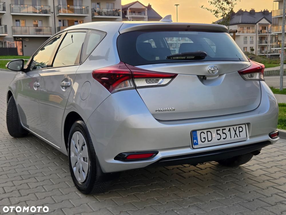 Toyota Auris - 6