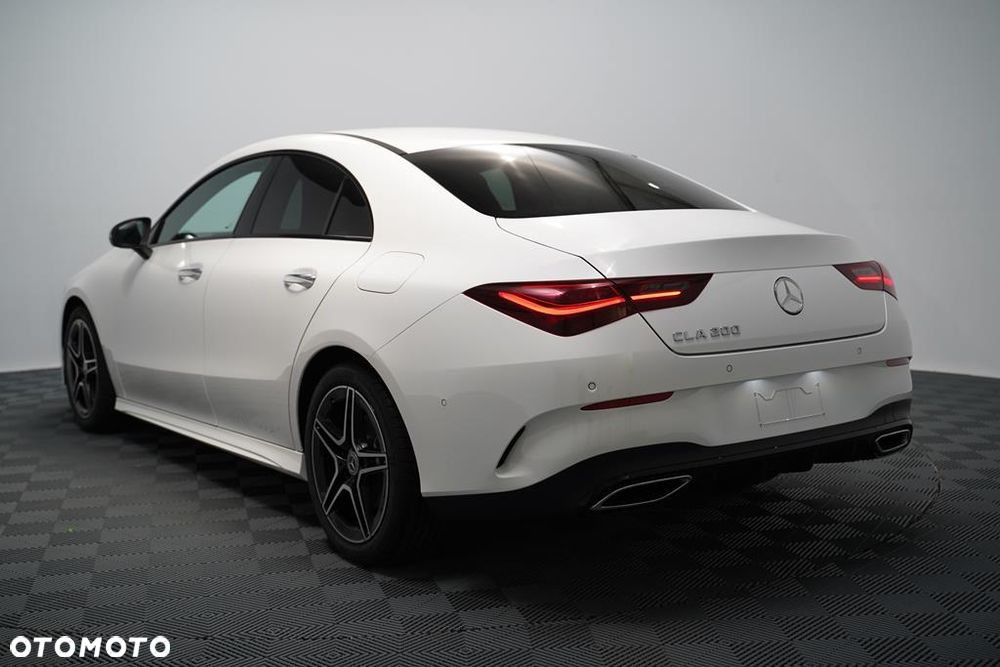 Mercedes-Benz CLA 200 mHEV AMG Line 7G-DCT - 6