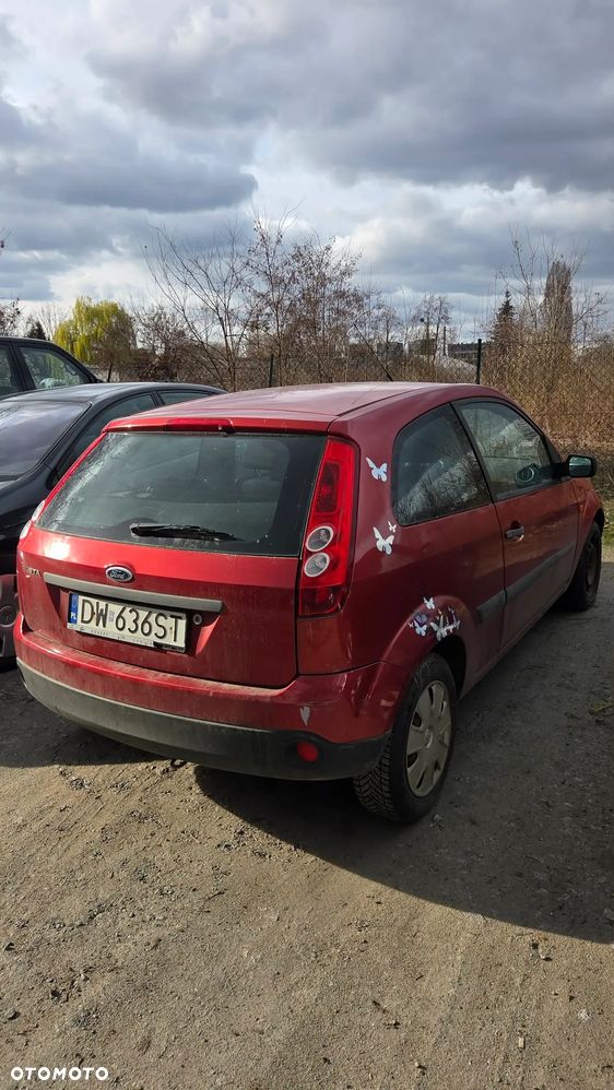 Ford Fiesta 1.3 Ambiente - 3