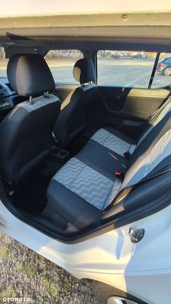 Skoda Fabia - 6