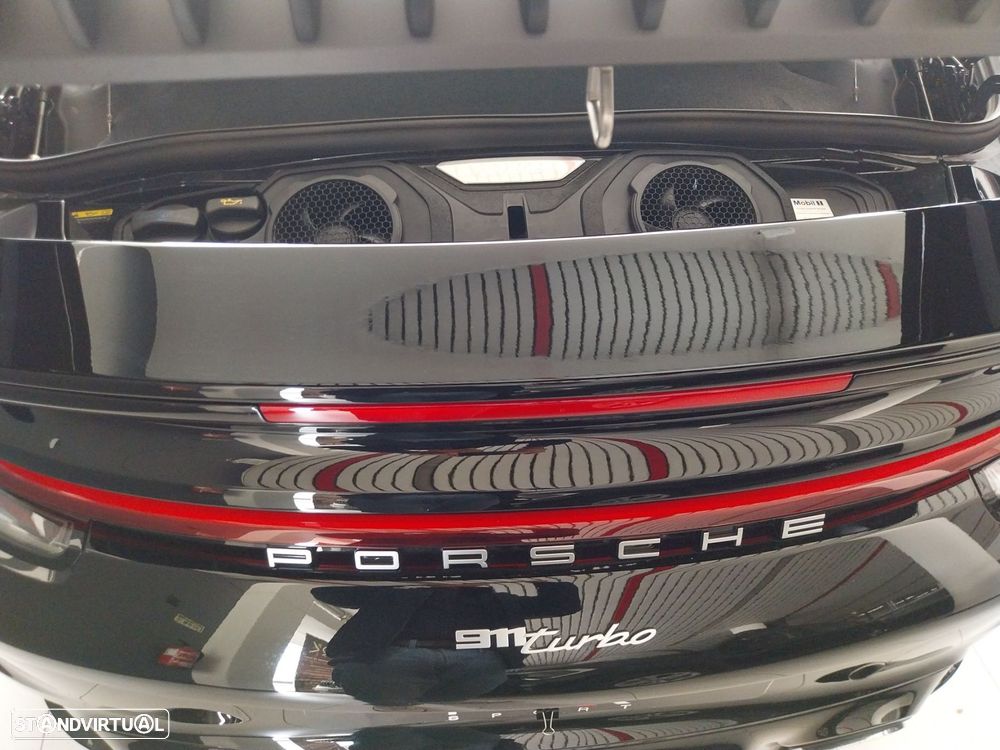Porsche 911 Série F - 18
