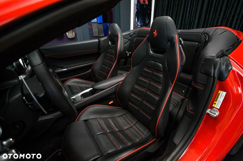 Ferrari Portofino M - 24