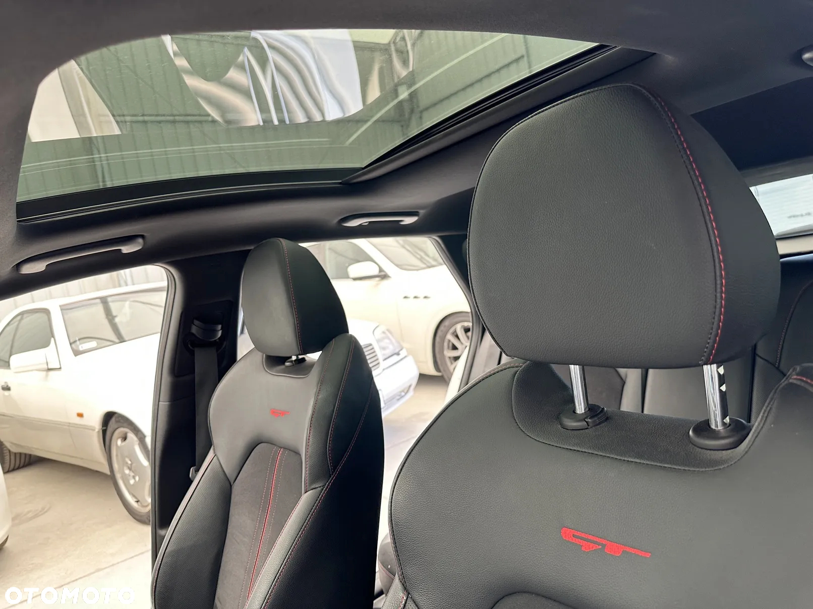 Kia ProCeed 1.6 T-GDI GT DCT - 10