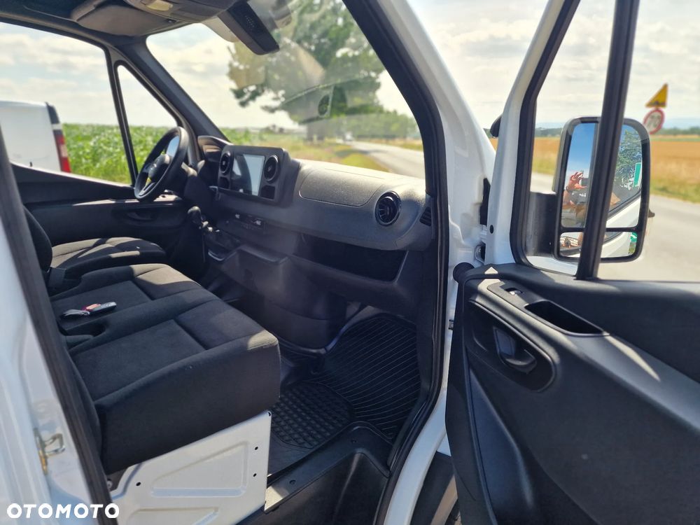 Mercedes-Benz Sprinter Doka - 19