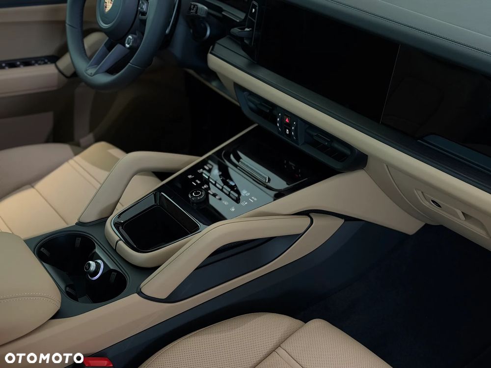 Porsche Cayenne E-Hybrid PHEV Black Edition - 27