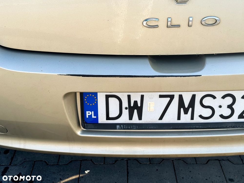 Renault Clio 1.2 16V Authentique - 9