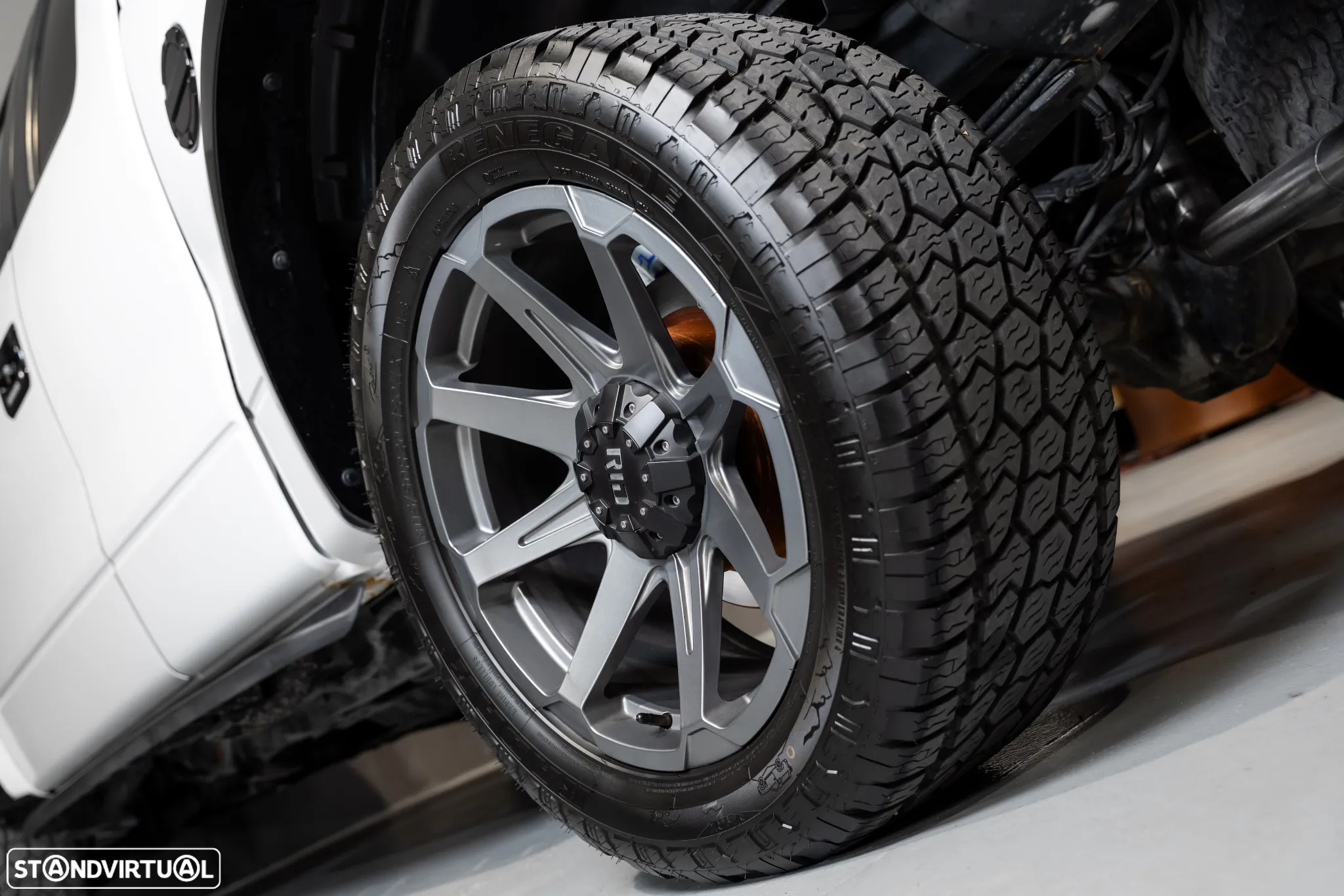 Ford F-150 Raptor SVT - 9