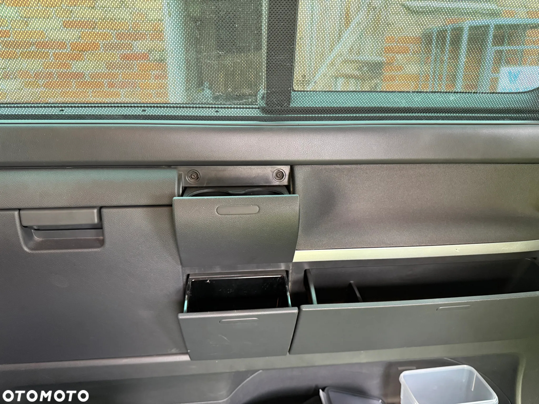 Volkswagen Multivan - 24