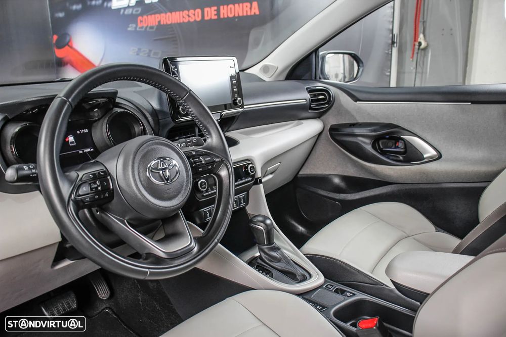 Toyota Yaris 1.5 HDF Luxury - 22