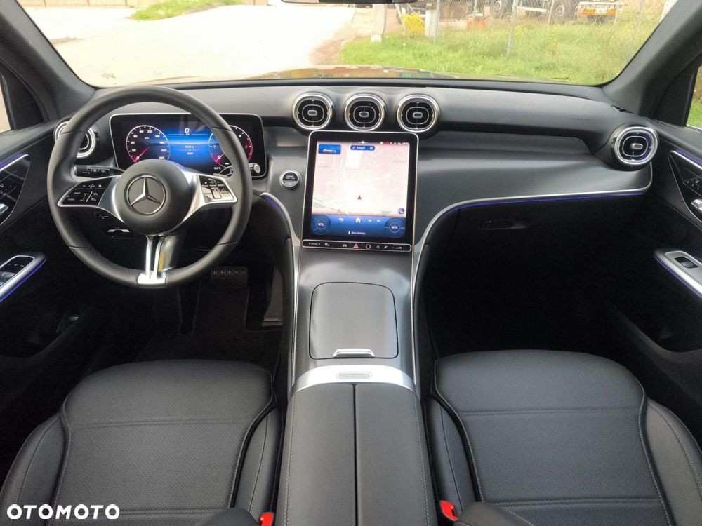 Mercedes-Benz GLC - 14
