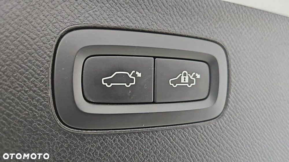 Volvo XC 90 - 26