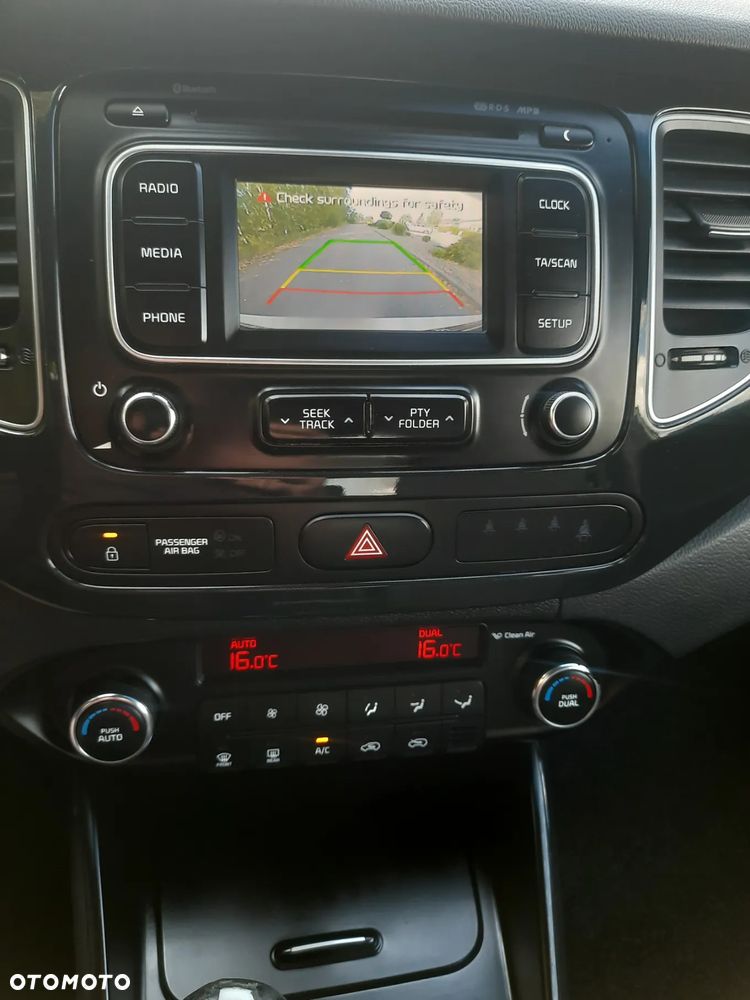 Kia Carens 1.7 CRDi 115 Fifa World Cup Edition - 16