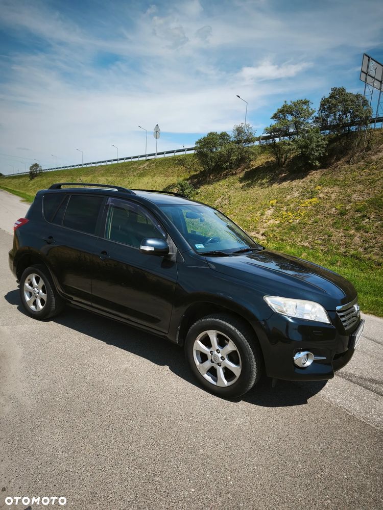 Toyota RAV4 2.2 D-4D Prestige - 10