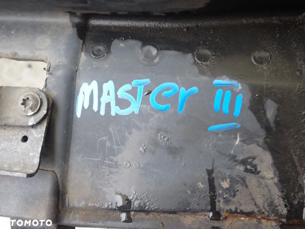 PAS PRZEDNI WZMOSNIENIE CHŁODNICA WENTYLATORY  RENAULT MASTER III - 9