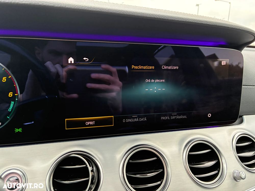 Mercedes-Benz E 300 de 4MATIC Aut. - 31