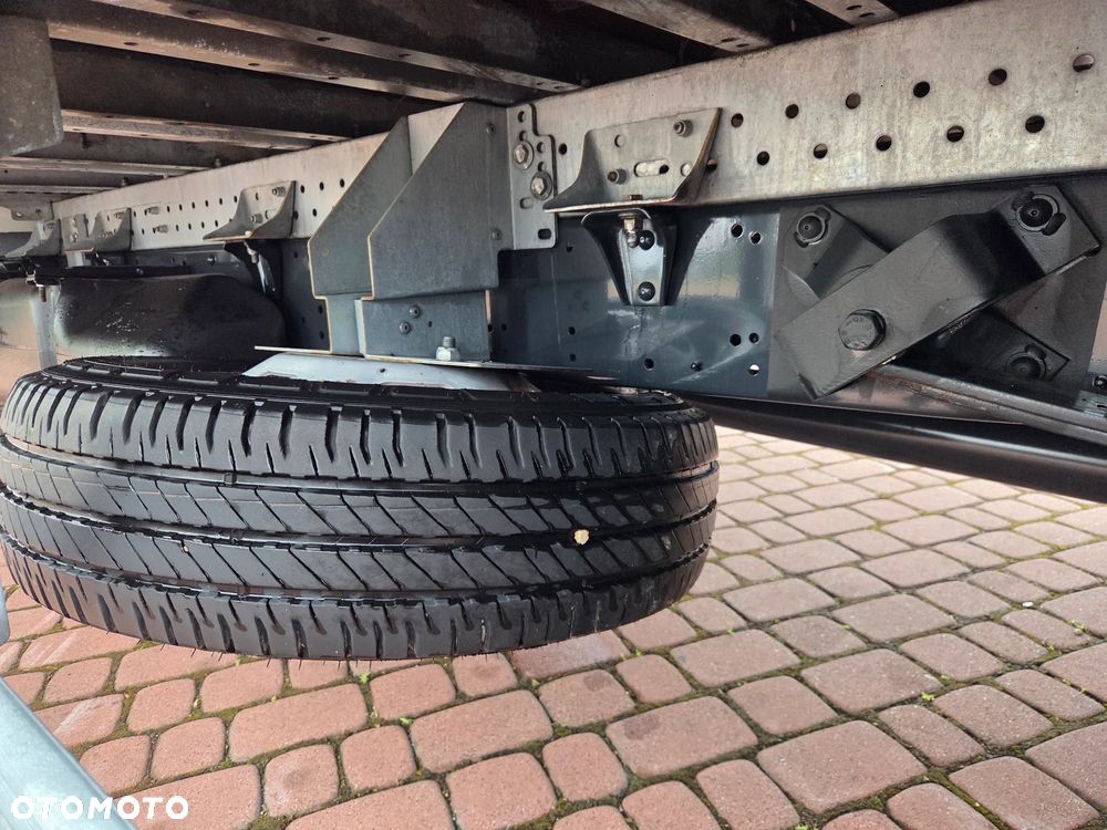 Iveco Daily 35-150* 3.0D* KONTENER 4.3M* KLIMA* TEMPOMAT*  ZADBANY* - 12