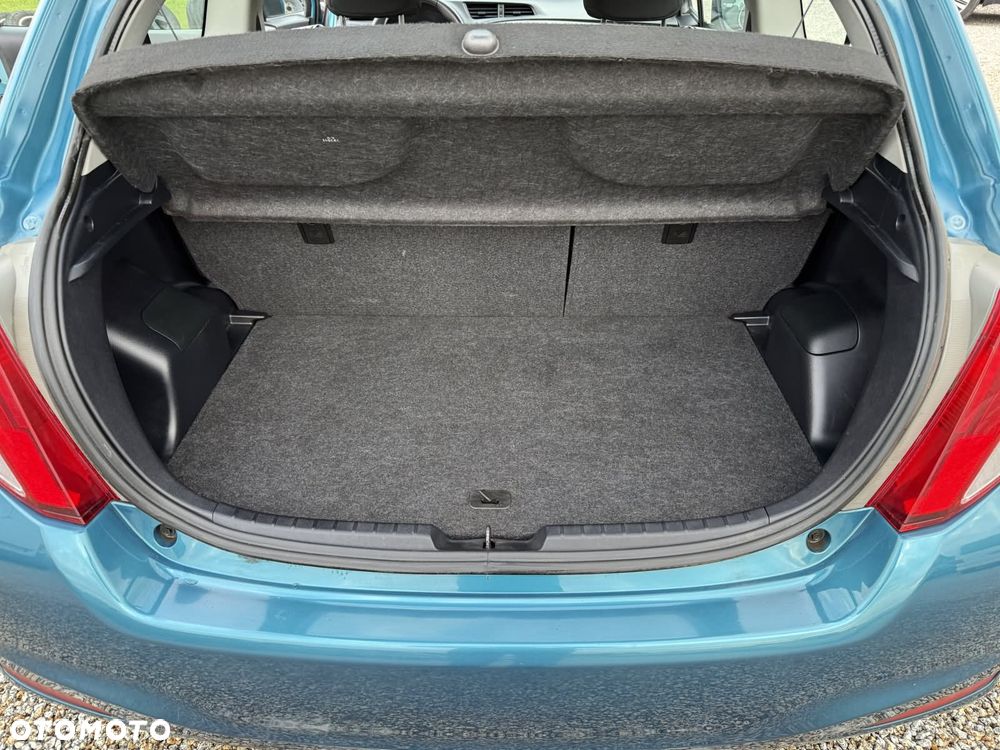 Toyota Yaris - 17