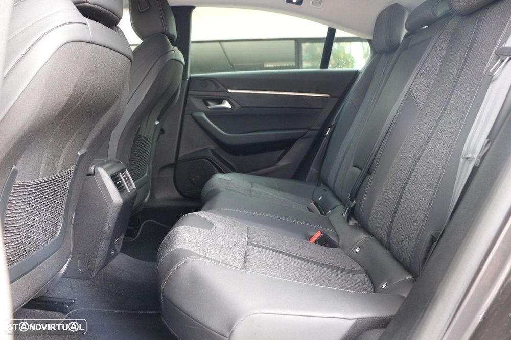 Peugeot 508 1.6 Hybrid Allure Pack e-EAT8 - 19