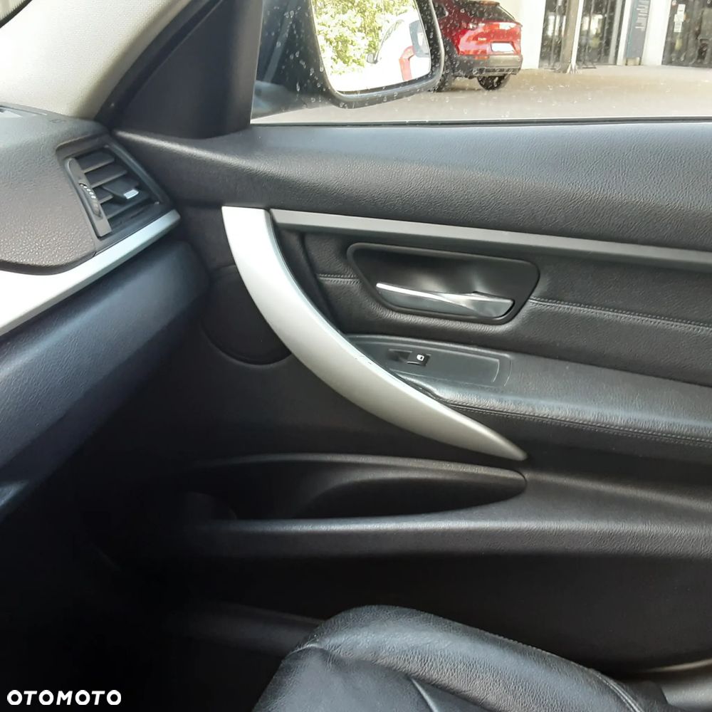 BMW Seria 3 316i - 20