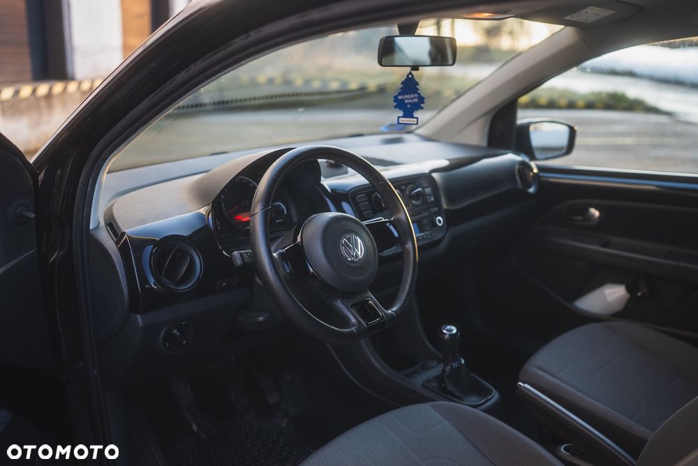 Volkswagen up! black - 7