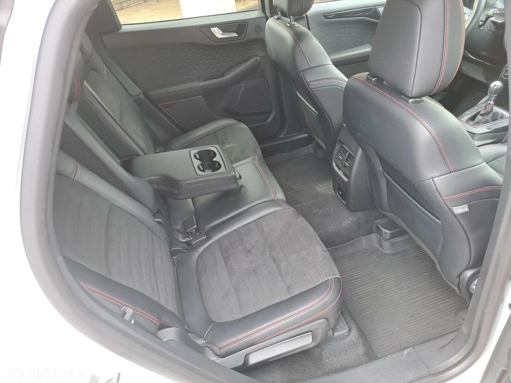 Ford Kuga 2.0 EcoBlue mHEV FWD ST-Line X - 25
