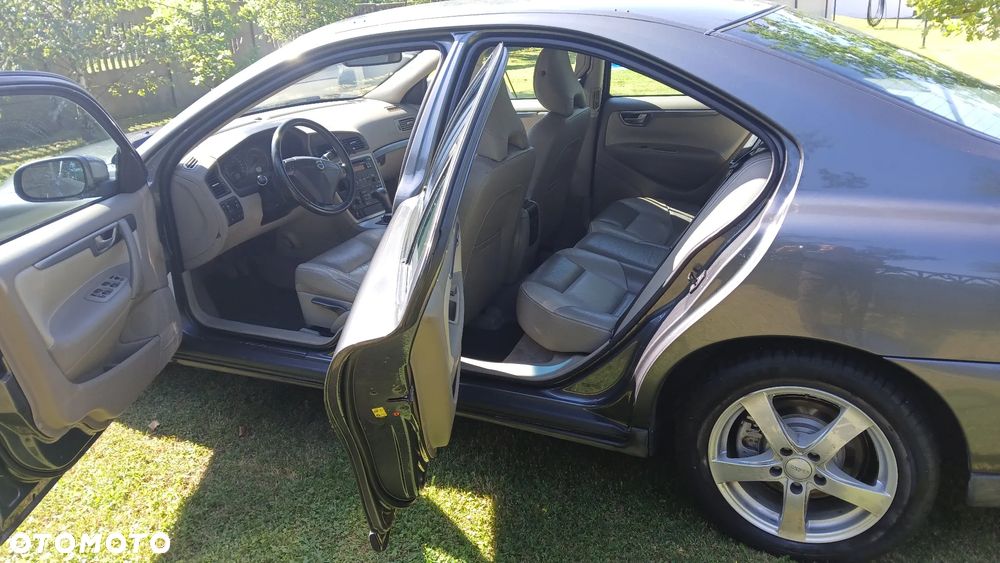 Volvo S60 2.4D Summum - 7