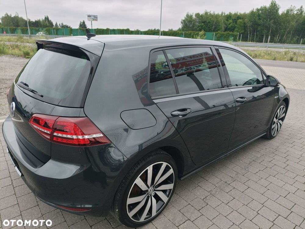 Volkswagen Golf - 14