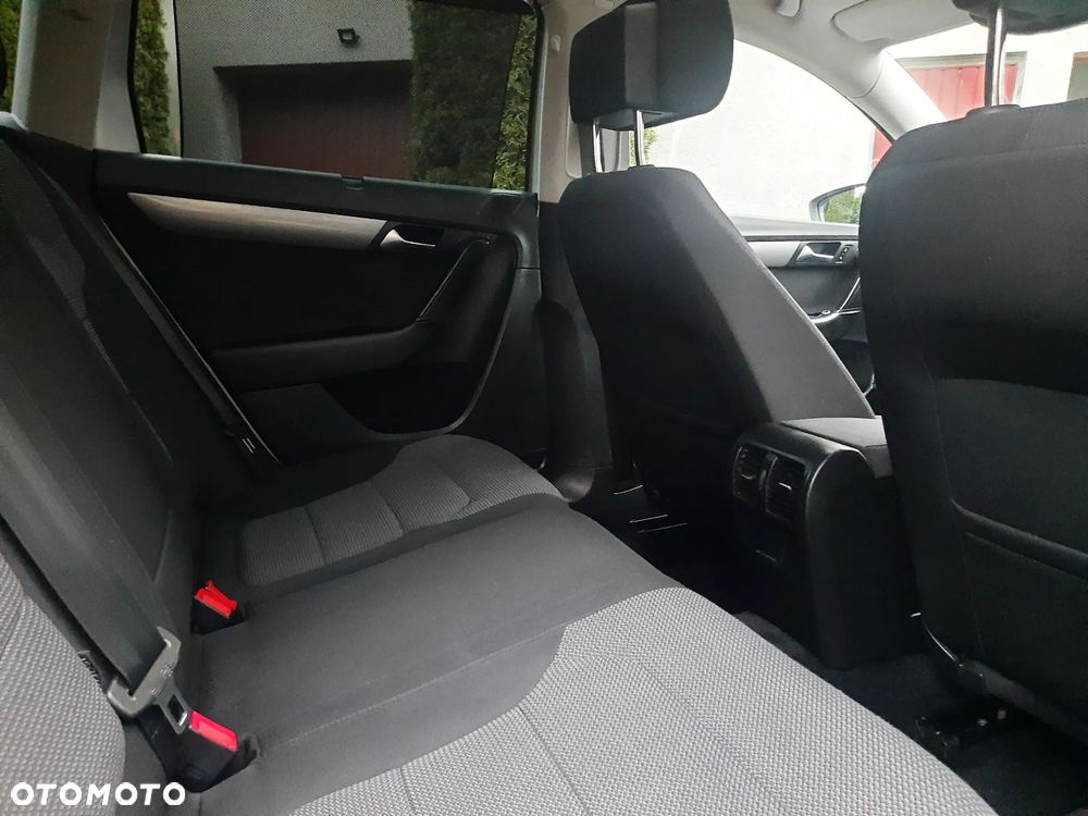 Volkswagen Passat Variant 1.6 TDI Perfectline - 31